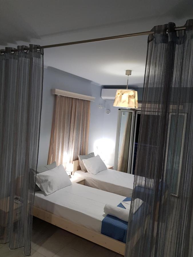 Mulberry House Hotell Elafonissos Exteriör bild