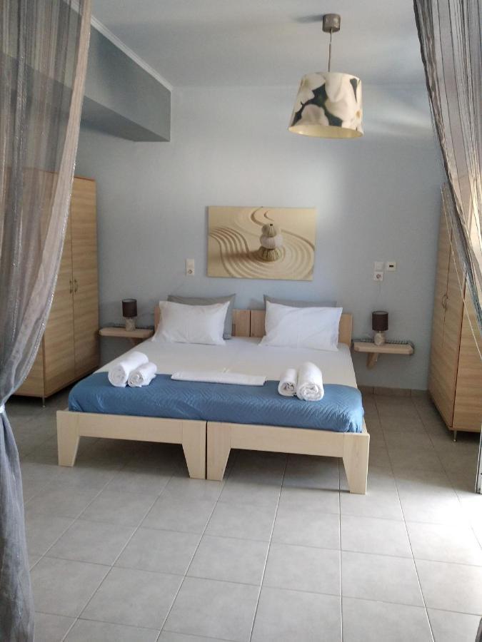 Mulberry House Hotell Elafonissos Exteriör bild