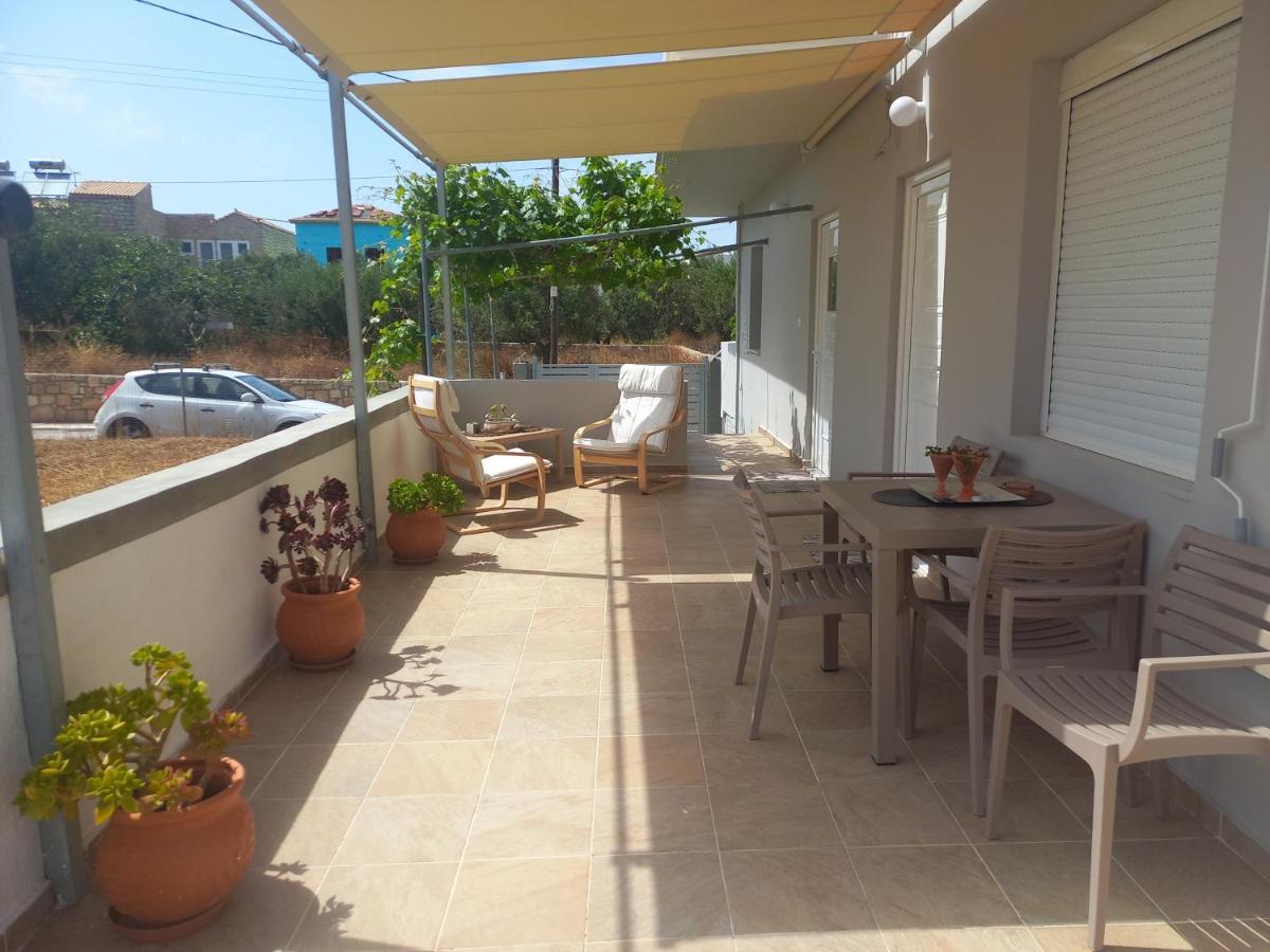 Mulberry House Hotell Elafonissos Exteriör bild