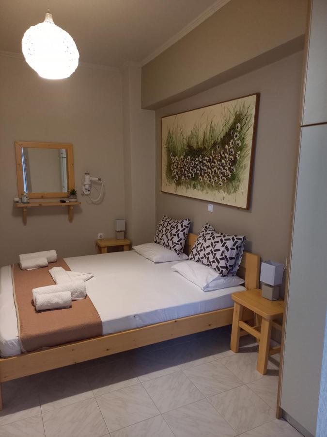 Mulberry House Hotell Elafonissos Exteriör bild